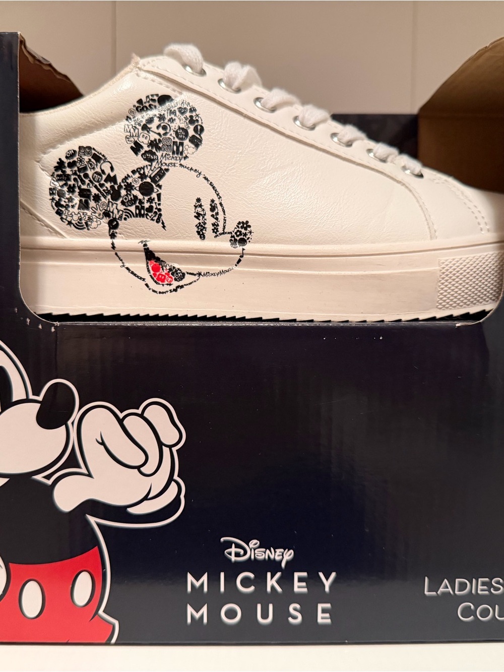 ❤️ Disney Mickey Mouse Sneakers 🖤